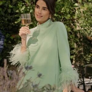 TUCKERNUCK green Feather Mod Ellie Dress. Medium